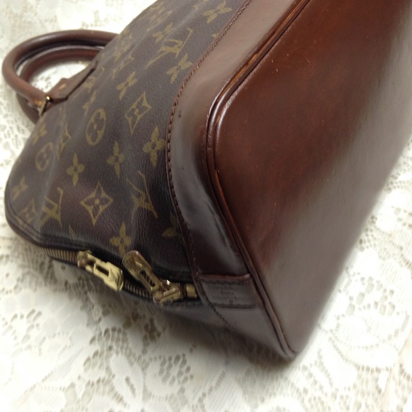 Louis Vuitton Alma Handbag w/ Dk Brown Leather Tri - Picture 6 of 15